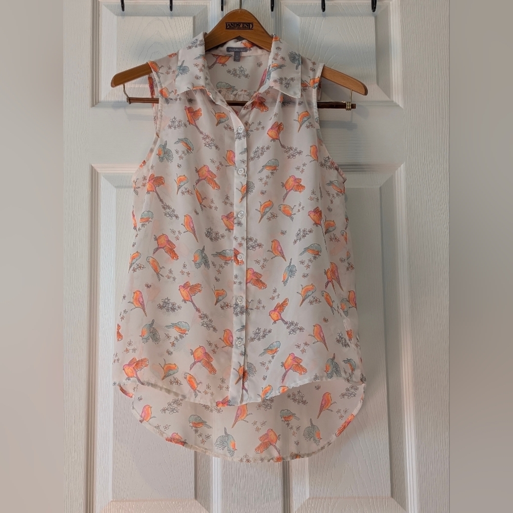 💥SALE💥Charlotte Russe White Sleeveless Blouse w/Tropical Bird Print